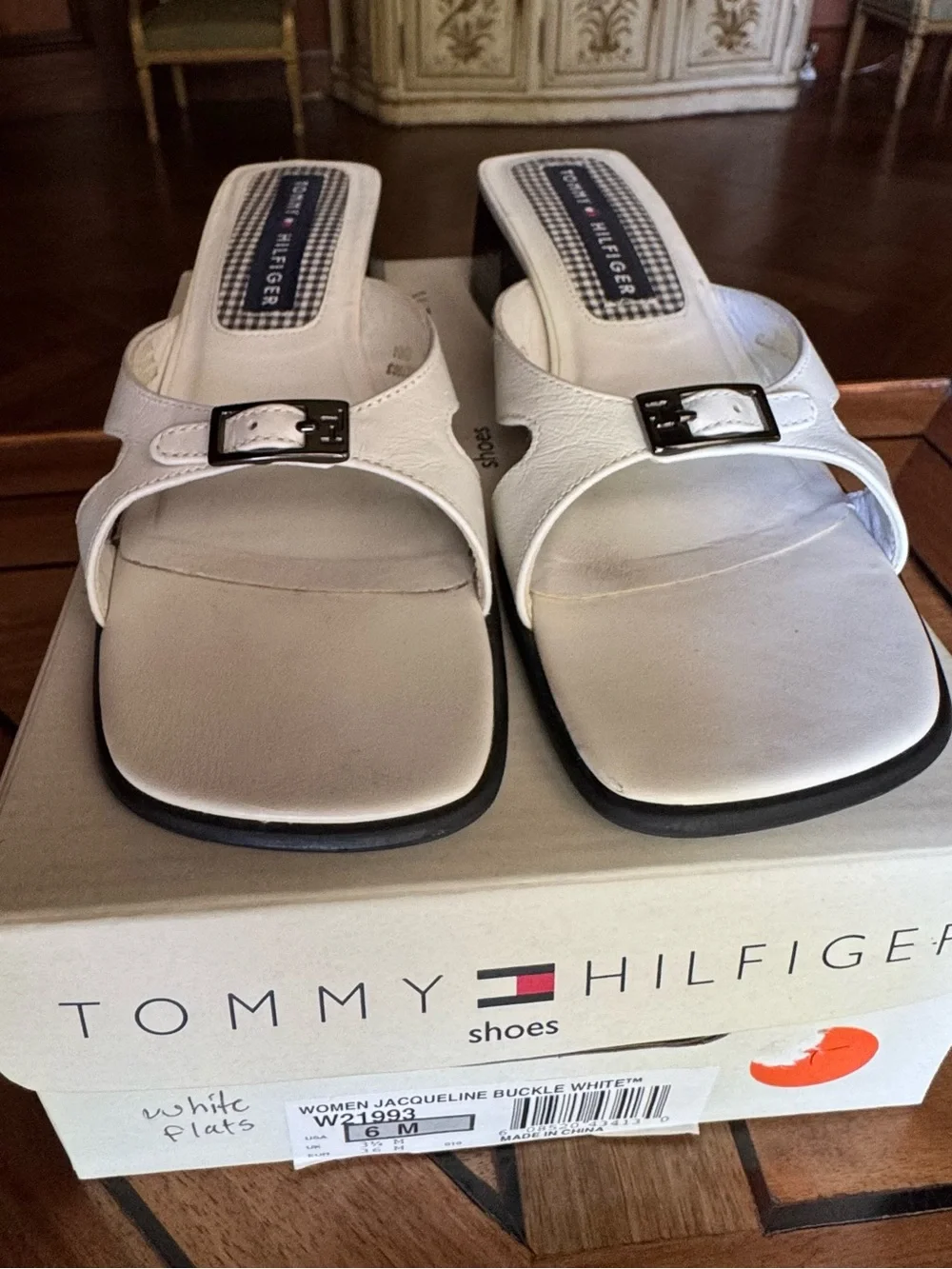 Tommy Hilfiger White Leather Buckle Thong Sandals